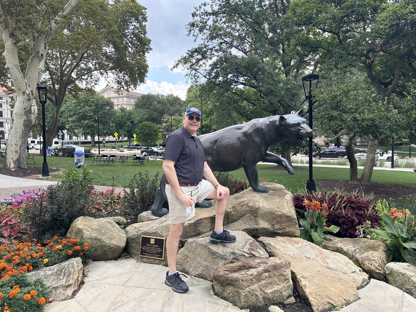 Eric Spiegel at the University of Pittsburgh Panther statue